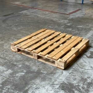 Brugt industripalle - 1100 x 1100 mm - TYPE: BRUGT INDUSTRI/ M BUNDRAMME 1100 x 1100 mm