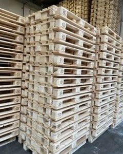 Fabriksny EUR palle 800 x 1200 mm TYPE: UIC m træklods ovntørret ISPM 15